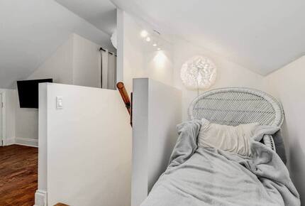 Historic Pool Compound One Block from Melbourne Arts District - Melbourne, Florida