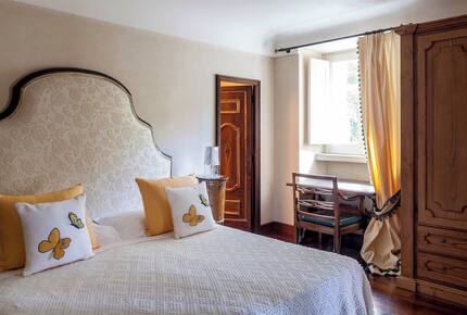 Another of the ground floor bedrooms (bedroom 3)