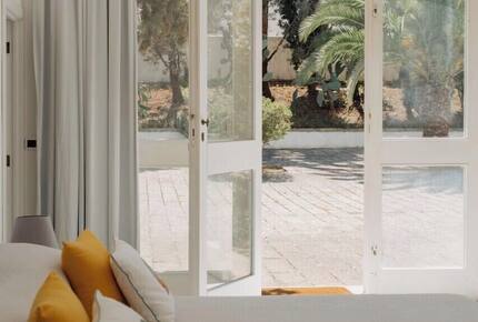 The bright, airy atmosphere of the seventh bedroom (Bedroom 7)