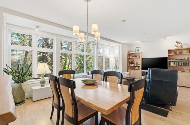 Bainbridge Island Elegant Condo near Ferry - Bainbridge Island, Washington