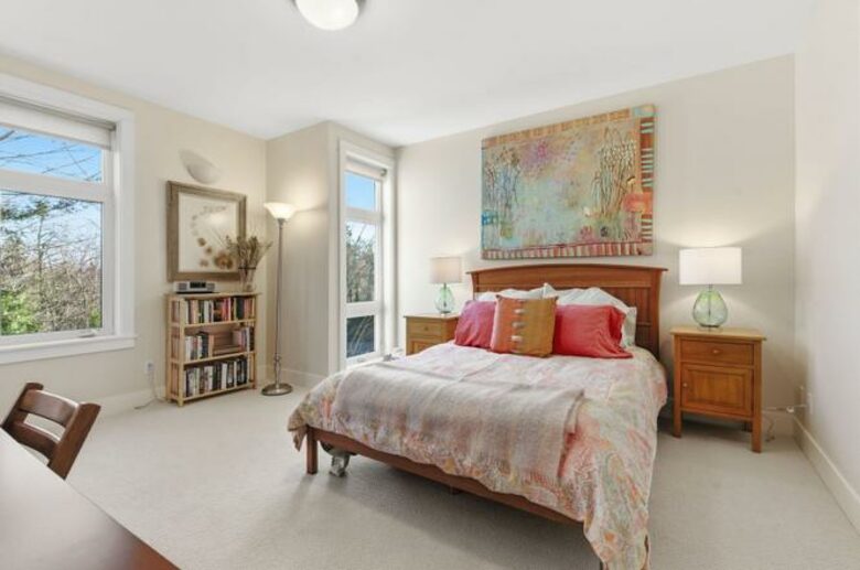 Bainbridge Island Elegant Condo near Ferry - Bainbridge Island, Washington