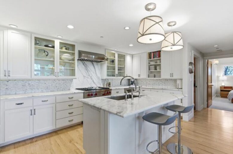 Bainbridge Island Elegant Condo near Ferry - Bainbridge Island, Washington