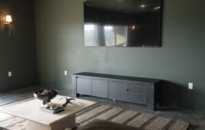 Afton Mountain Retreat with Hot Tub & Views - Afton, Virginia