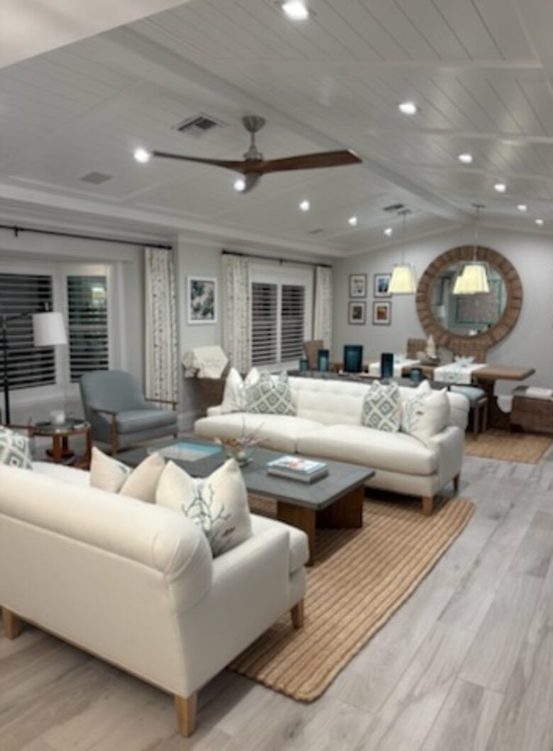 Canal-Side Pool Living Near Atlantic Avenue in Delray Beach - Delray Beach, Florida