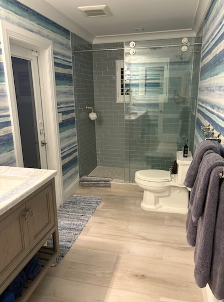 Canal-Side Pool Living Near Atlantic Avenue in Delray Beach - Delray Beach, Florida