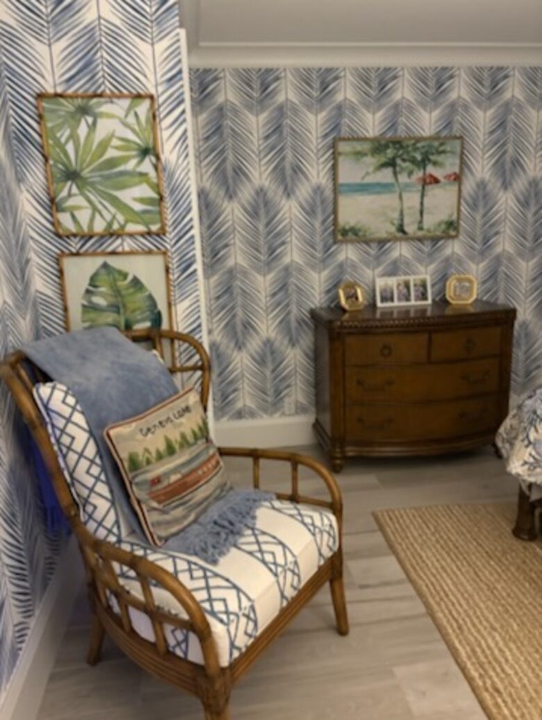 Canal-Side Pool Living Near Atlantic Avenue in Delray Beach - Delray Beach, Florida