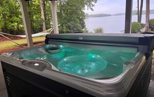 Lake Oconee Getaway with Water Views - Buckhead, Georgia