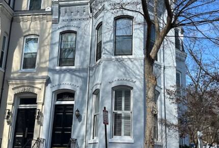 Refined Georgetown Rowhome Residence - Washington, Washington DC