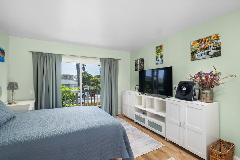 Del Mar Beach Retreat | Half Block to Sand - Del Mar, California