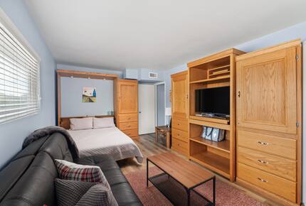 Del Mar Beach Retreat | Half Block to Sand - Del Mar, California