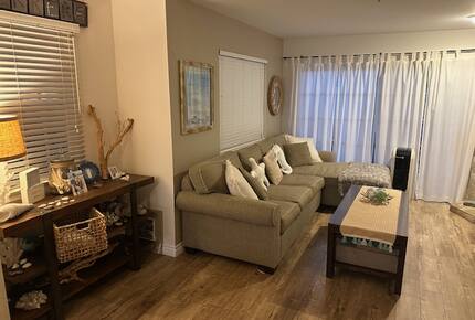 Charming Beach Town Home Near Shops & Shore - Carpinteria, California