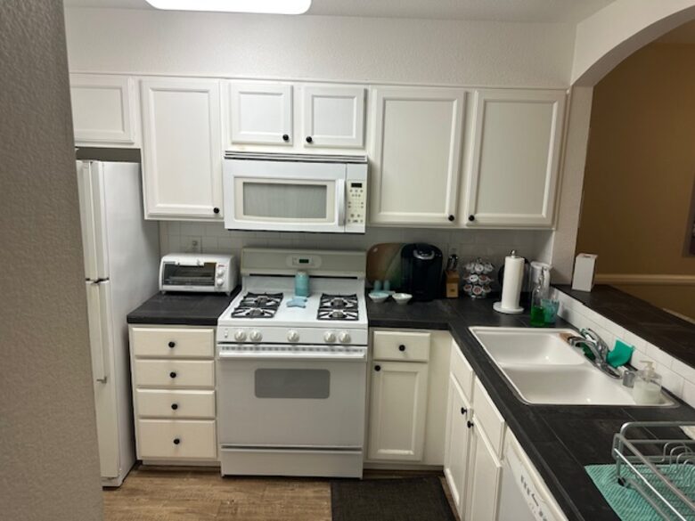 Charming Beach Town Home Near Shops & Shore - Carpinteria, California