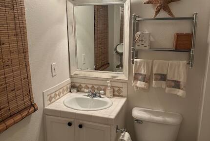 Charming Beach Town Home Near Shops & Shore - Carpinteria, California