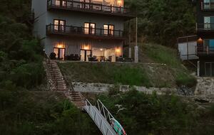 Smoky Mountain Lakeview Lodge | Indoor Pool & Private Dock - Sevierville, Tennessee