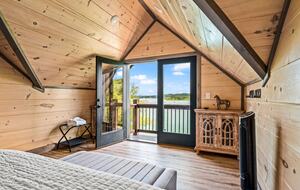 Smoky Mountain Lakeview Lodge | Indoor Pool & Private Dock - Sevierville, Tennessee