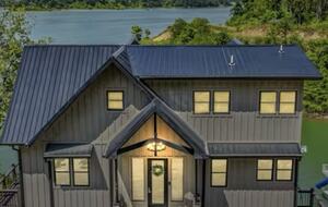 Smoky Mountain Lakeview Lodge | Indoor Pool & Private Dock - Sevierville, Tennessee