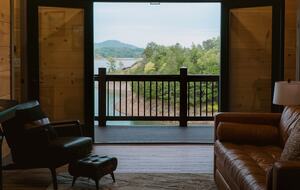 Smoky Mountain Lakeview Lodge | Indoor Pool & Private Dock - Sevierville, Tennessee