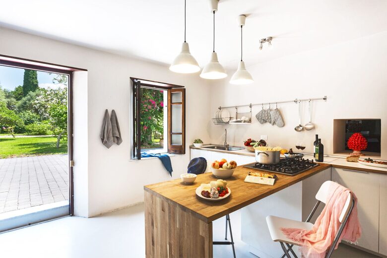 Villa Bellasia | A Premier Seaside Estate - Letojanni, Italy