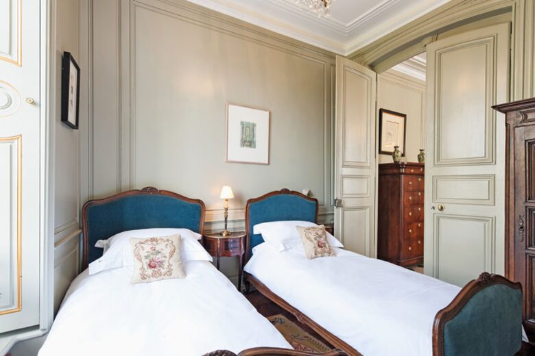 A Masterpiece of French Artistry on the Left Bank - Paris, France