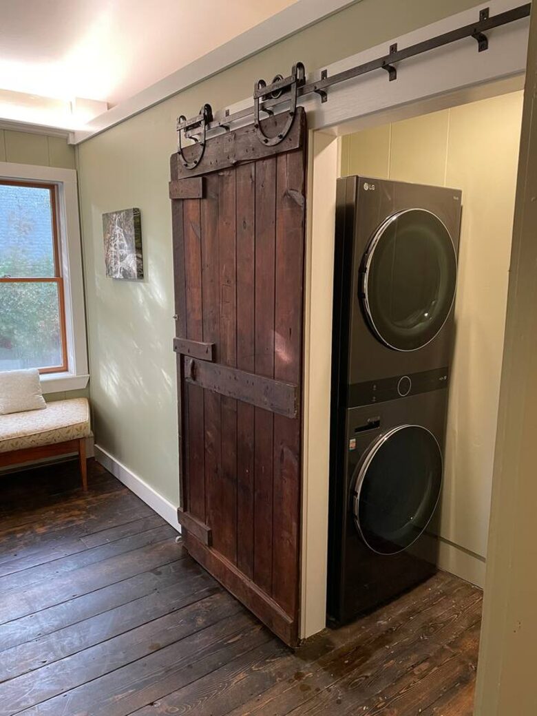 Single Level Historic District Retreat Walkable to Newcastle Dining - Newcastle, Maine