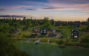 Smoky Mountain Lakeview Lodge | Indoor Pool & Private Dock - Sevierville, Tennessee