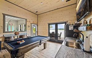 Smoky Mountain Lakeview Lodge | Indoor Pool & Private Dock - Sevierville, Tennessee