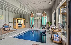 Smoky Mountain Lakeview Lodge | Indoor Pool & Private Dock - Sevierville, Tennessee