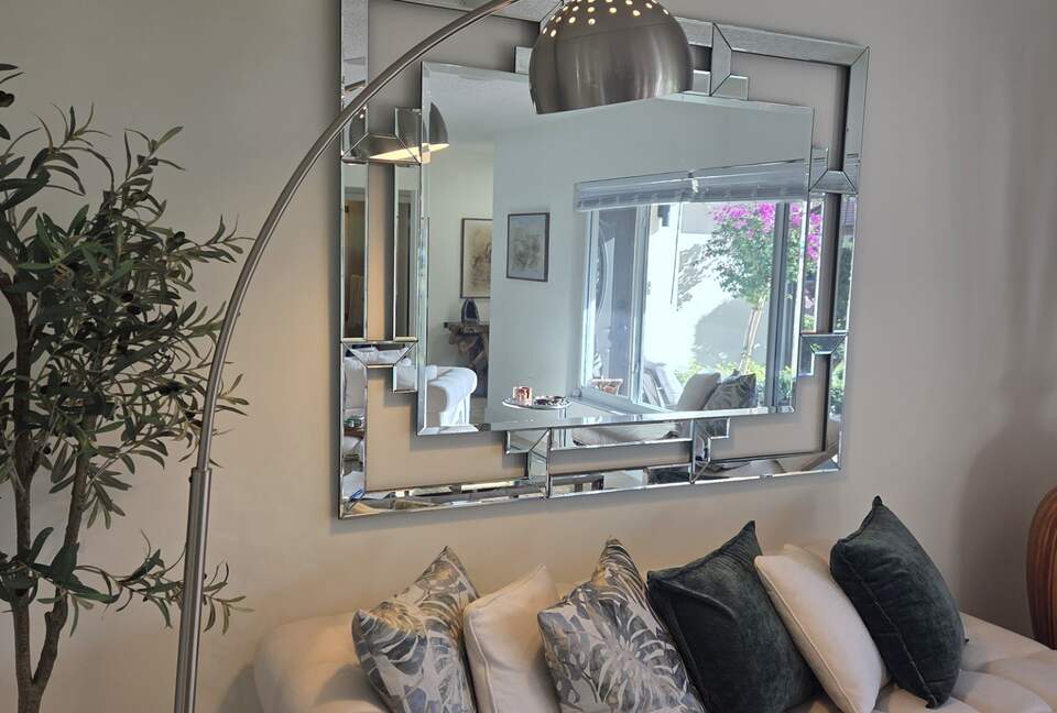 Bright & Airy Boca Retreat Near the Ocean - Boca Raton, Florida