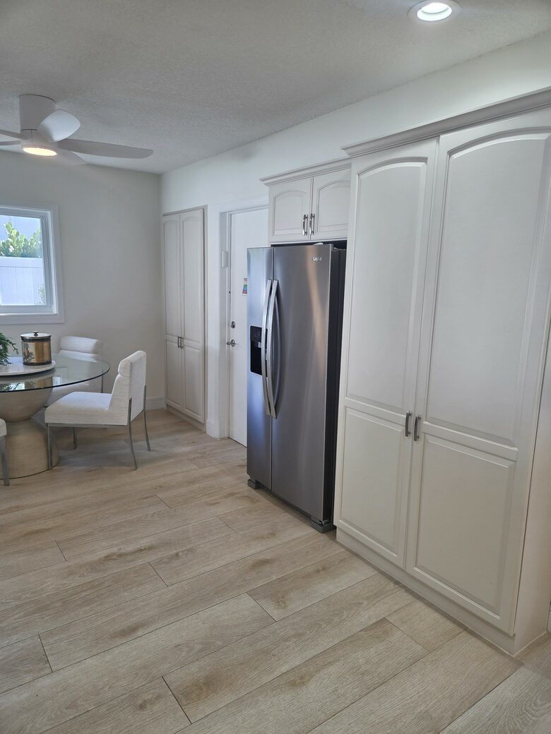 Bright & Airy Boca Retreat Near the Ocean - Boca Raton, Florida