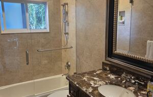 Bright & Airy Boca Retreat Near the Ocean - Boca Raton, Florida