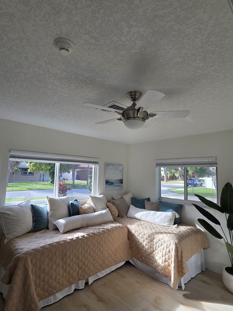 Bright & Airy Boca Retreat Near the Ocean - Boca Raton, Florida