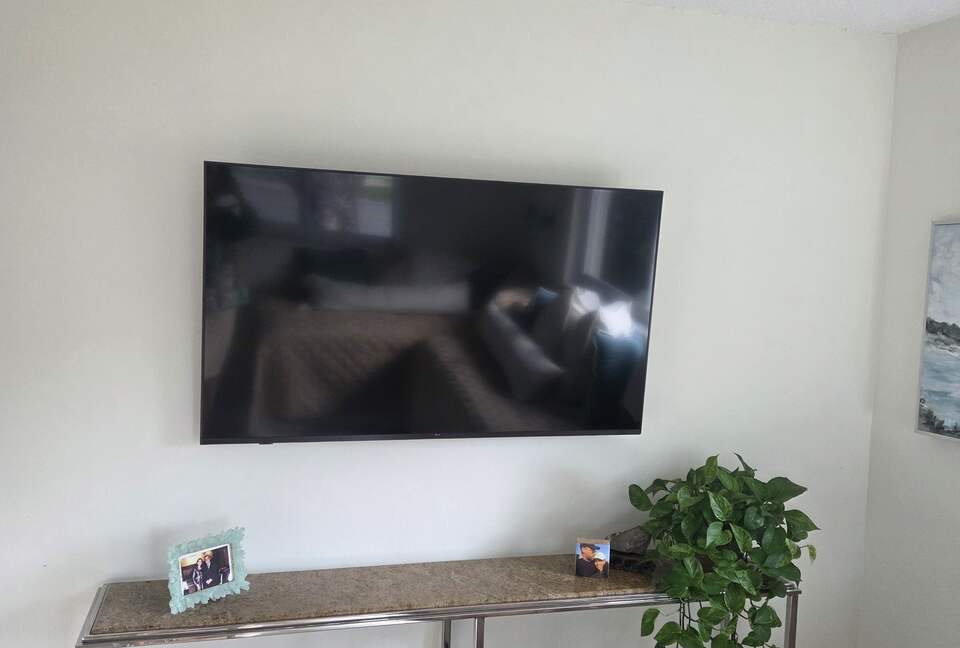 Bright & Airy Boca Retreat Near the Ocean - Boca Raton, Florida