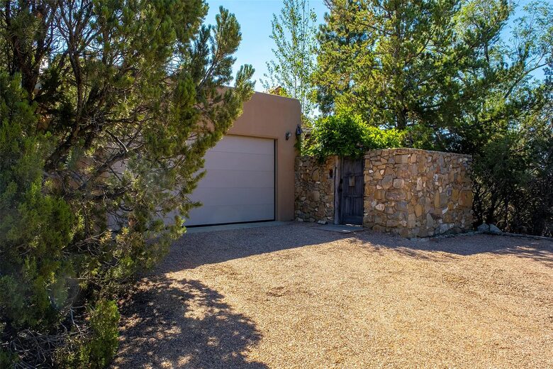 Secluded Santa Fe Retreat on Four Private Acres - Santa Fe, New Mexico