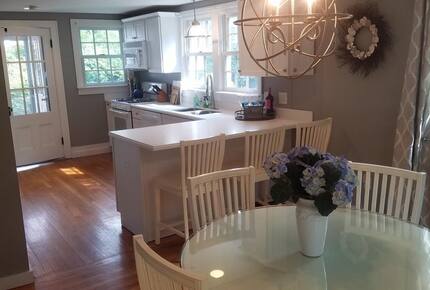 Classic Cape Retreat Near Sea Street Beach - East Dennis, Massachusetts