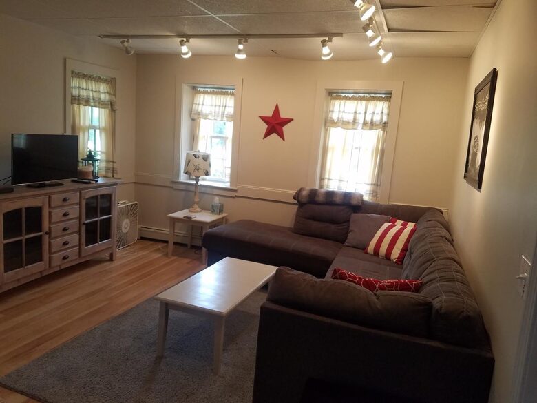 Classic Cape Retreat Near Sea Street Beach - East Dennis, Massachusetts