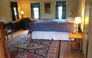 Classic Cape Retreat Near Sea Street Beach - East Dennis, Massachusetts