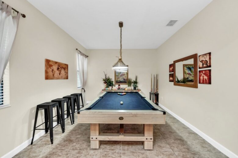 ChampionsGate Resort Luxury Pool Villa - Champions Gate, Florida