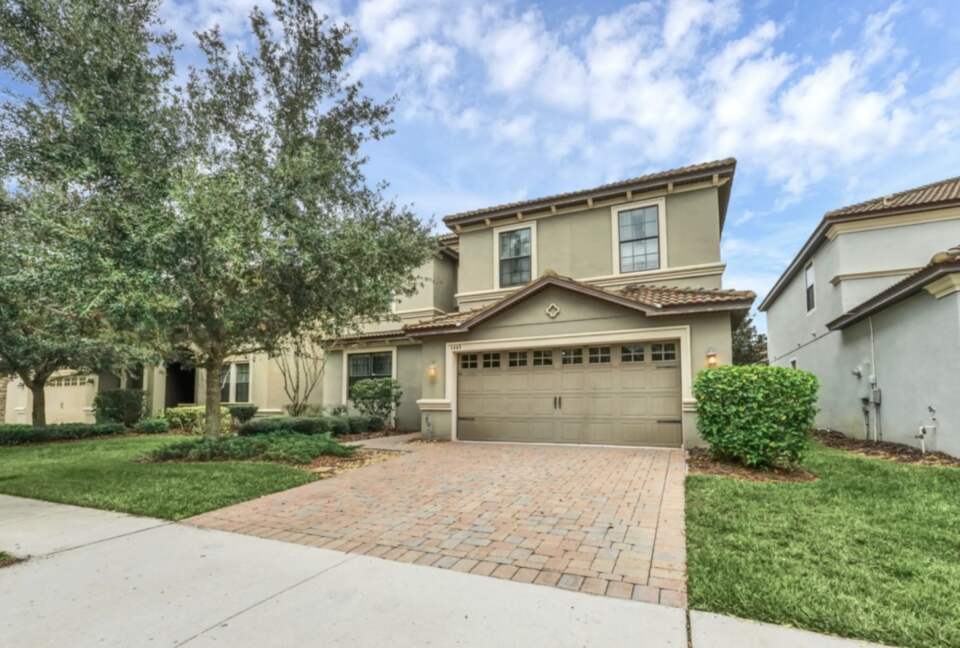 ChampionsGate Resort Luxury Pool Villa - Champions Gate, Florida