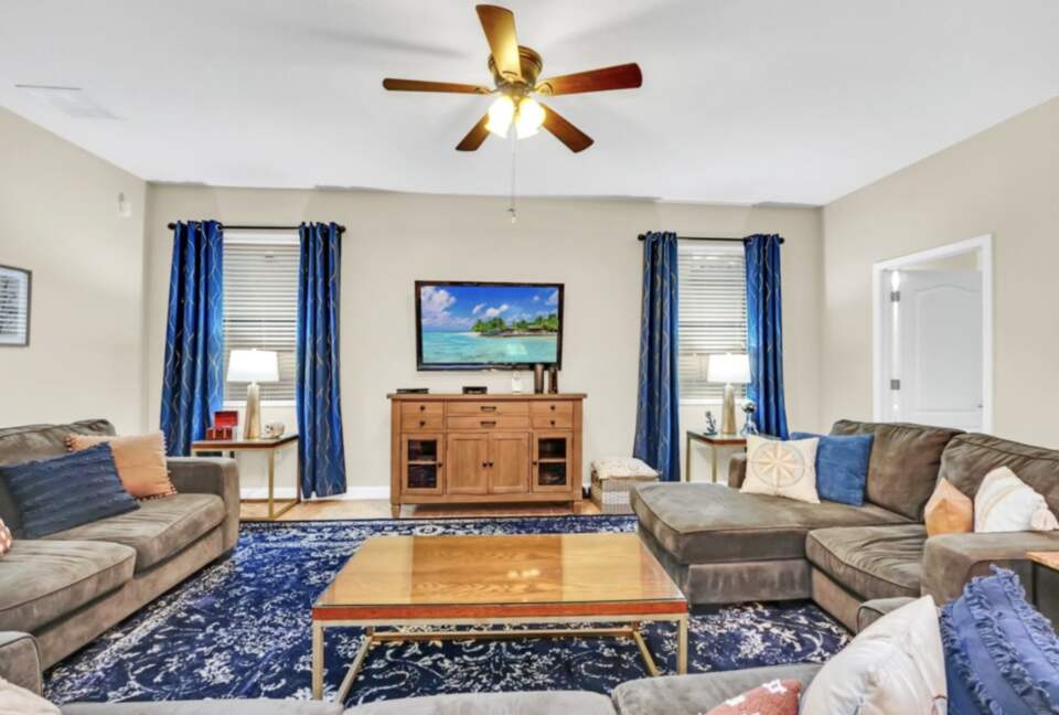 ChampionsGate Resort Luxury Pool Villa - Champions Gate, Florida