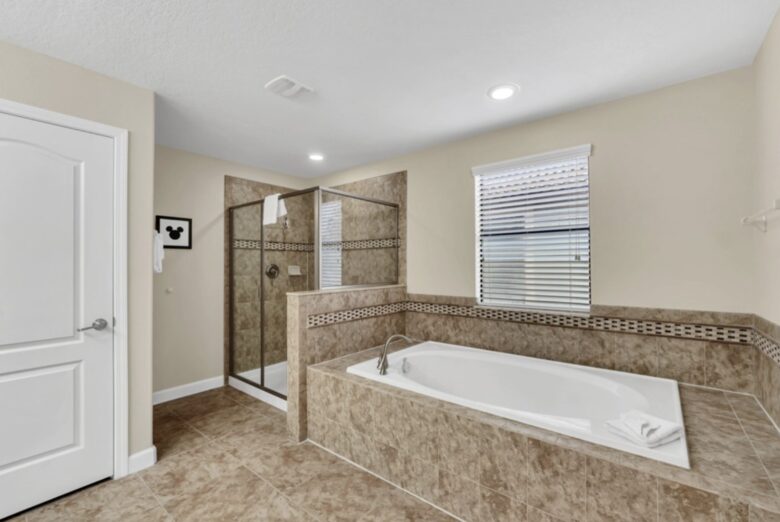 ChampionsGate Resort Luxury Pool Villa - Champions Gate, Florida