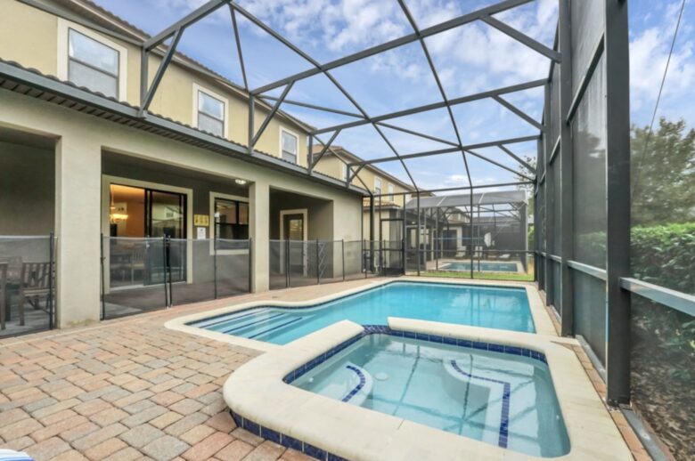 ChampionsGate Resort Luxury Pool Villa - Champions Gate, Florida