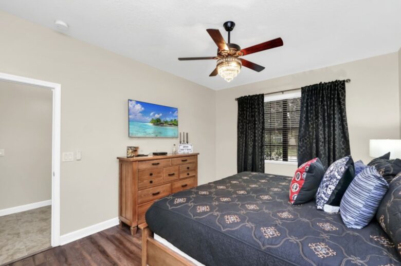 ChampionsGate Resort Luxury Pool Villa - Champions Gate, Florida