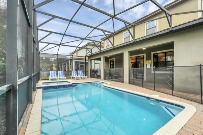 ChampionsGate Resort Luxury Pool Villa - Champions Gate, Florida