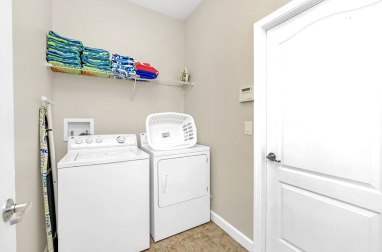 ChampionsGate Resort Luxury Pool Villa - Champions Gate, Florida