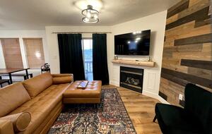 Walk to Deer Valley Gondola with Year Round Hot Tub and Resort Amenities - Heber, Utah