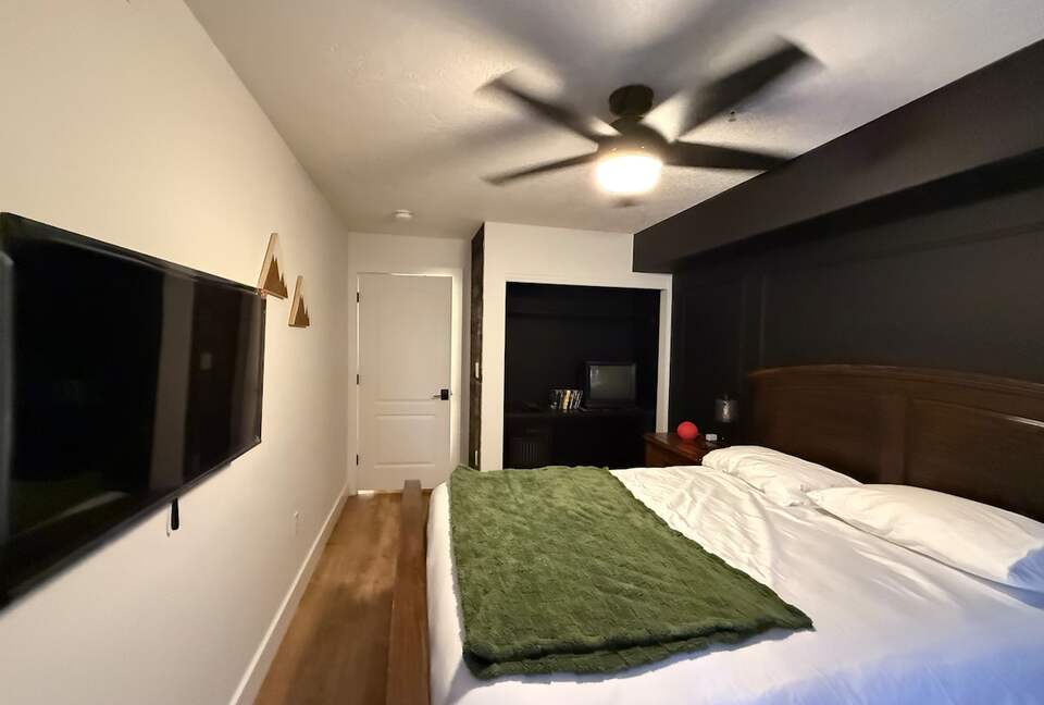 Walk to Deer Valley Gondola with Year Round Hot Tub and Resort Amenities - Heber, Utah