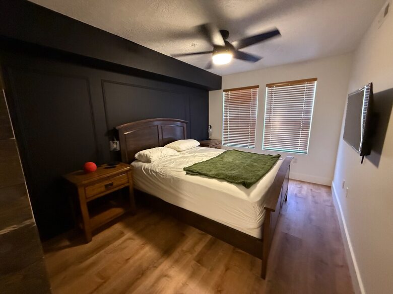 Walk to Deer Valley Gondola with Year Round Hot Tub and Resort Amenities - Heber, Utah