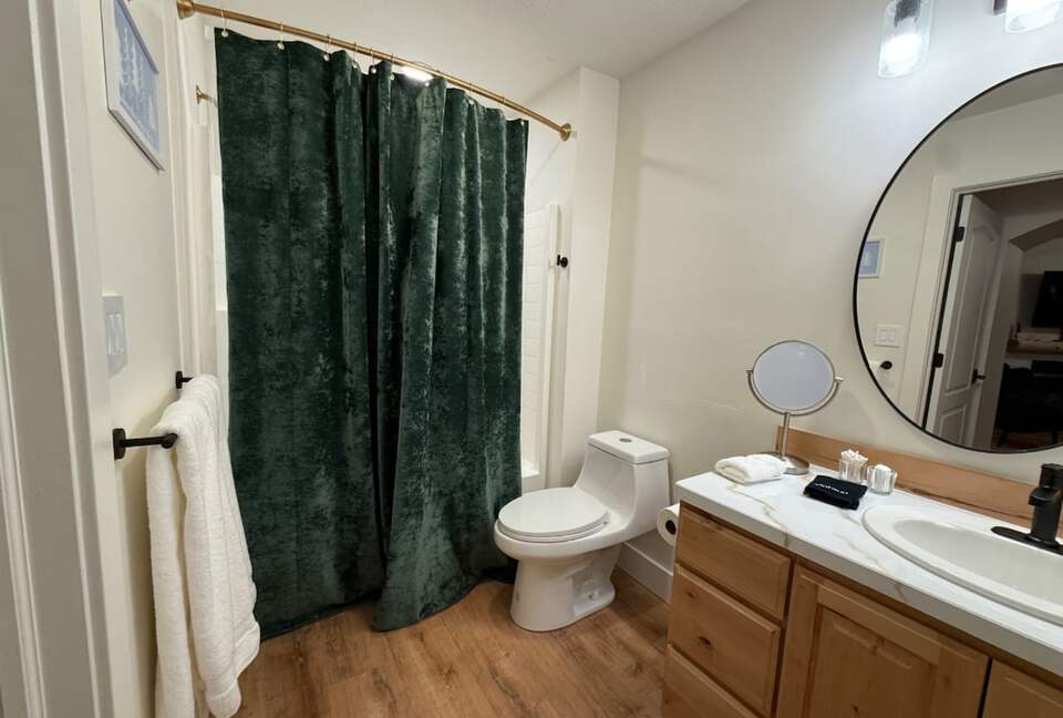 Walk to Deer Valley Gondola with Year Round Hot Tub and Resort Amenities - Heber, Utah