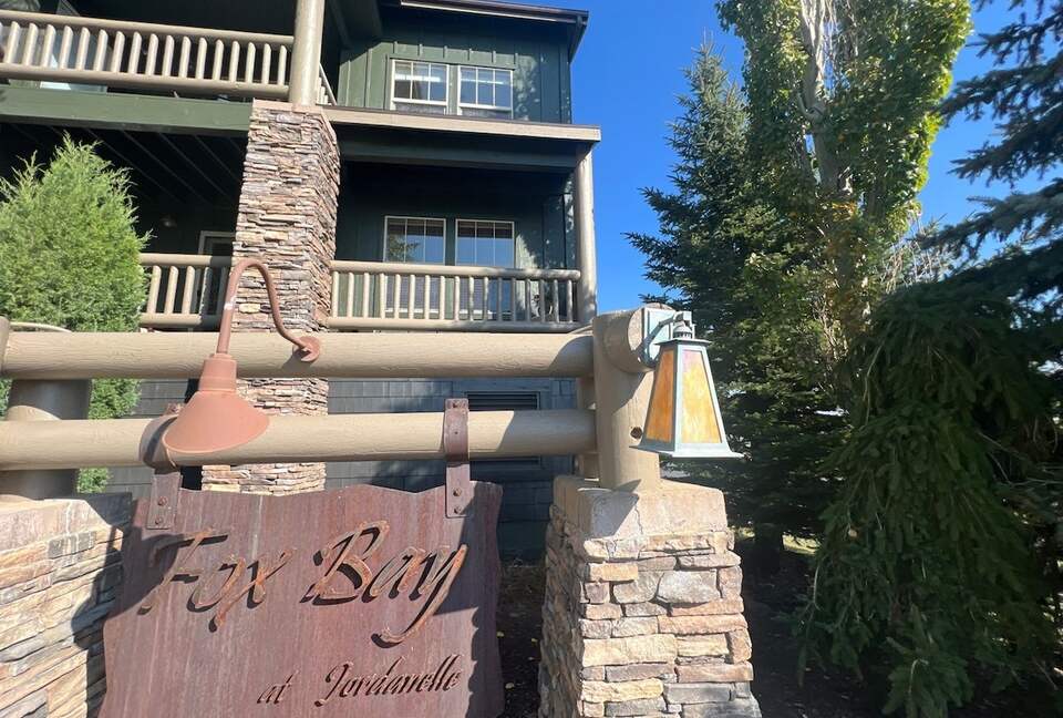 Walk to Deer Valley Gondola with Year Round Hot Tub and Resort Amenities - Heber, Utah