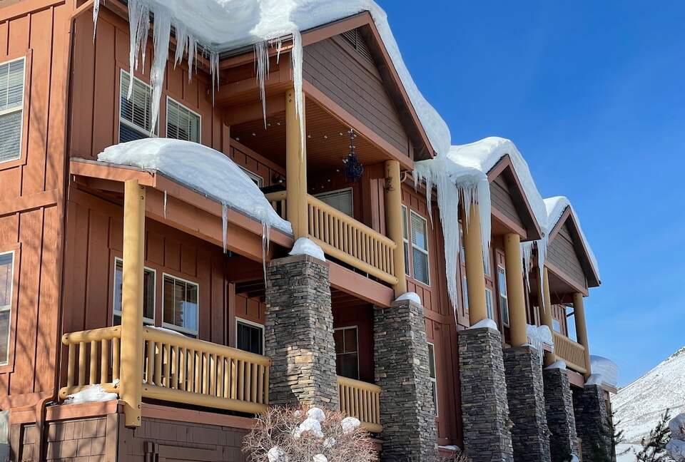 Walk to Deer Valley Gondola with Year Round Hot Tub and Resort Amenities - Heber, Utah